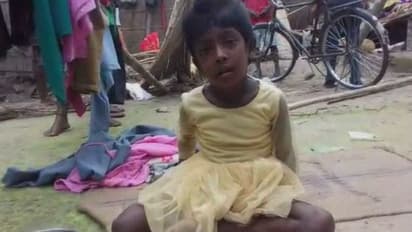 শুঁড়ে পেঁচিয়ে শিশুকে রক্ষা করল দাঁতাল, অবাক দৃশ্যের সাক্ষী থাকল ডুয়ার্স