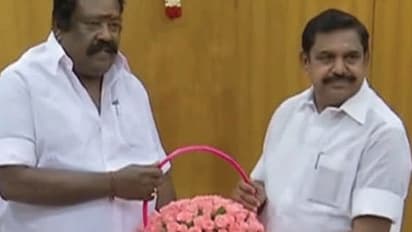 தொகுதிக்கு 20 ஆயிரம் ஓட்டுகளை டிடிவி தினகரன் பிரிக்கப் போறாரே... என்ன செய்ய போறீங்க.? அதிமுக எம்எல்ஏ ஆதங்கம்!