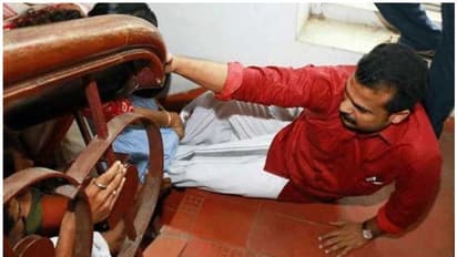 മേയർ വി കെ പ്രശാന്തിനെ ആക്രമിച്ച കേസ്; ബിജെപി കൗൺസിലറടക്കം 21 പേർക്കെതിരെ കുറ്റപത്രം