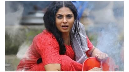 Uthara Sarath: அழகி போட்டியில் மகுடம் சூடிய மகள்...  மகிழ்ச்சியில் கமல் பட நடிகை பகிர்ந்து கொண்ட புகைப்படங்கள்