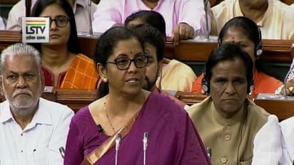 নেতৃত্ব দেবে মহিলারা, বলছে বাজেট, তবু থাকছে বড় প্রশ্ন