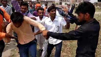 ट्रेन यात्री का बैग व मोबाइल चुराकर भाग रहे आरोपी को लोगों ने पकड़ा, फिर दी ऐसी सजा