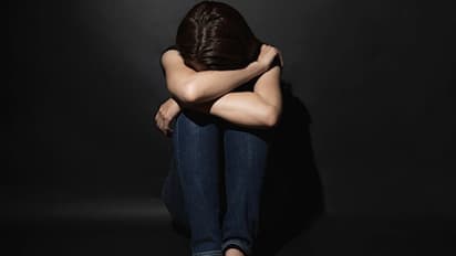 ರೈಲಿನಲ್ಲಿ ಲೈಂಗಿಕ ಶೋಷಣೆಯಾದ್ರೆ ಏನು ಮಾಡ್ಬೇಕು? ಓದಲೇಬೇಕಾದ ಸುದ್ದಿ