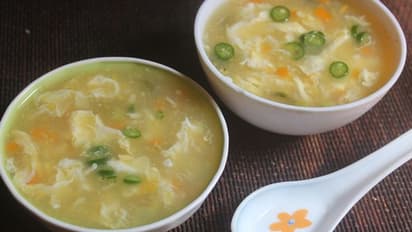 സ്വീറ്റ് കോൺ എഗ് സൂപ്പ് തയ്യാറാക്കാം