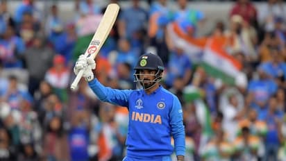 Vijay Hazare Trophy: Karnataka, Tamil Nadu enter final in Bengaluru