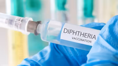 করোনাভাইরাসের পর নতুন বিপদ গলার ডিপথেরিয়া, জানুন কীভাবে প্রতিকার করবেন