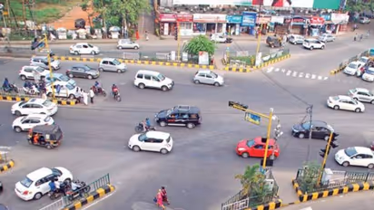 റോഡിൽ മിന്നൽ പരിശോധന: മോട്ടോര് വാഹന വകുപ്പ് ഒറ്റരാത്രി എടുത്തത് 4580 കേസ്