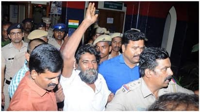 பெண்ணை பாலியல் ரீதியாக துன்புறுத்திய போராளி..!! வாரம் ஒரு முறை கையொழுத்து போட்டால் போதும்..!!