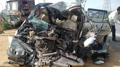 ఆమనగల్ సమీపంలో రోడ్డు ప్రమాదం: ఐదుగురి మృతి