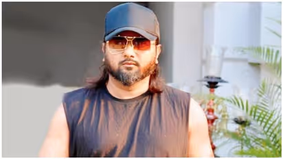 Yo Yo Honey Singh’s Biography | Birth | Education | Family | Marriage | Debut | Popular Songs