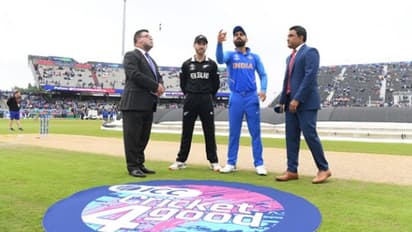 உலக கோப்பை அரையிறுதி: இந்திய அணியில் ஒரேயொரு அதிரடி மாற்றம்.. நியூசிலாந்து அணி முதலில் பேட்டிங்