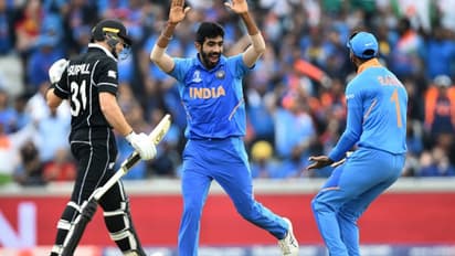 முதல் பந்துலயே ரிவியூவை இழந்த இந்தியா.. முதல் விக்கெட்டை அசால்ட்டா வீழ்த்திய பும்ரா.. முதல் ரன்னை எடுக்கவே திணறிய நியூசிலாந்து