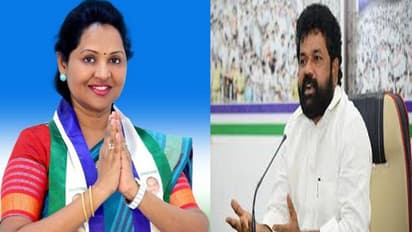 వైసీపీలో ఫ్లెక్సీ చిచ్చు: కొట్టుకున్న ఎంపీ, ఎమ్మెల్యే అనుచరులు, కేసు నమోదు