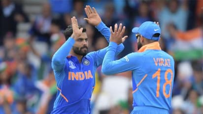 കൂട്ടുകെട്ട് പൊളിച്ച് ജഡേജ; ലോകകപ്പ് സെമിയില് ഇന്ത്യക്കെതിരെ കിവീസ് പ്രതിരോധത്തില്