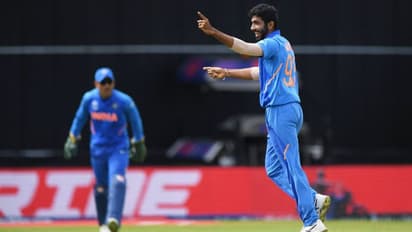 బుమ్రా ఇంకెంతో కాలం టాప్ లో కొనసాగలేడు...: రబడ సంచలనం