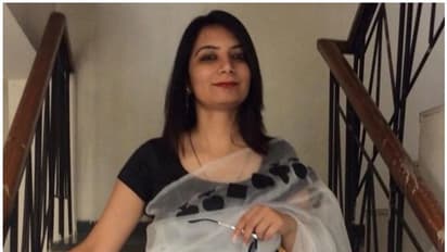 ദില്ലിയില് 'ആത്മഹത്യ ചെയ്ത' യുവതിയെ ബെംഗളൂരുവില് നിന്ന് ജീവനോടെ കണ്ടെത്തി