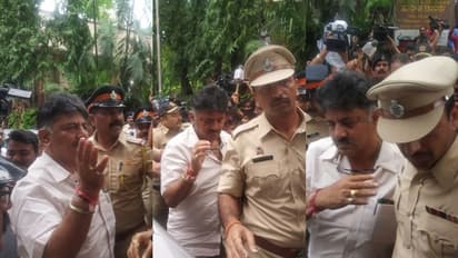 Karnataka coalition crisis: Mumbai Police stop Congress leader DK Shivakumar outside hotel