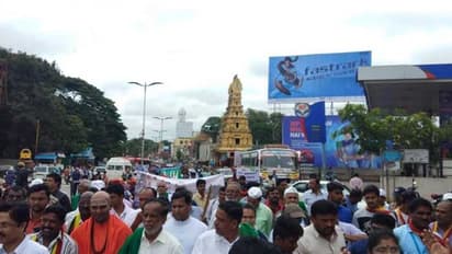 ಶರಾವತಿ ನದಿ ಉಳಿಸಿ ಬೈಕ್ ರ್ಯಾಲಿಯಲ್ಲಿ ಶ್ರೀಗಳು ಭಾಗಿ