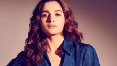 Alia Bhatt records romantic song for dad Mahesh Bhatt’s Sadak 2