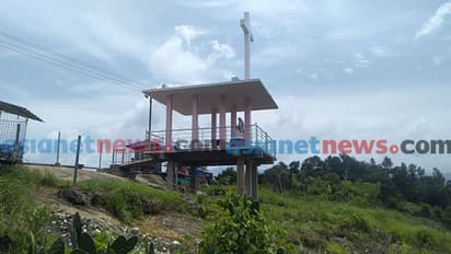 റവന്യൂ വകുപ്പിന്റെ സ്റ്റോപ് മെമ്മോ നിലനില്ക്കെ കപ്പേള നിര്മ്മിച്ച് അനധികൃത കയ്യേറ്റം; പ്രതിഷേധവുമായി വിഎച്ച്പി