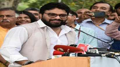 বিধায়কের শপথ গ্রহণ শর্তাধীন হতে পারে না, বাবুল ইস্যুতে রাজ্যপালকে খোঁচা বিধানসভা অধ্যক্ষের