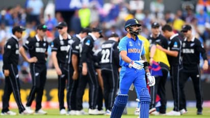 ഇടംകൈ കോലിക്ക് വീണ്ടും വിനയായി; സെമിയില് വീണ്ടും ആ ചരിത്രം ആവര്ത്തിച്ചു