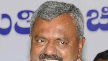 कांग्रेस का एक बागी विधायक लौटा बेंगलुरु, कहा इस्तीफा दिया है पार्टी नहीं छोड़ी