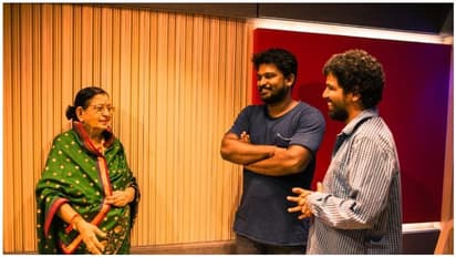 அமலா பாலின் ‘ஆடை’படத்துக்கும் பாடகி சுசீலா அம்மாவுக்கும் என்ன சம்பந்தம்?’...ஆனா இருக்கே...