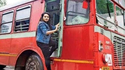 सड़कों पर बस चलाती है ये लड़की, डिग्री जान लोग हो रहे हैरान
