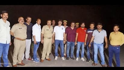 अपराधियों पर यूपी पुलिस का कहर जारी, चार बदमाशों की टांग में गोली मारकर किया गिरफ्तार