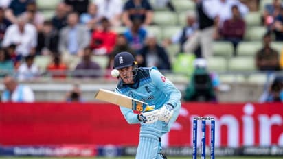 ప్రపంచ కప్ ఫైనల్ ఇంగ్లాండ్-కివీస్ మద్యే... ఆతిథ్య జట్టు చేతిలో ఆసిస్ చిత్తు