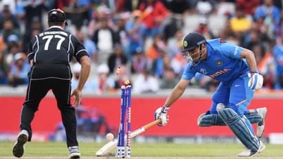 ধোনি আউট হতেই মৃত্যুর কোলে ঢলে পড়লেন শ্রীকান্ত! একই পরিণতি বিহারেও