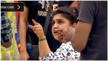 அங்க சுத்தி இங்க சுத்தி இப்போ இவரா? தலையணையை விசிறி அடித்து சண்டைக்கு தயாராகும் வனிதா!