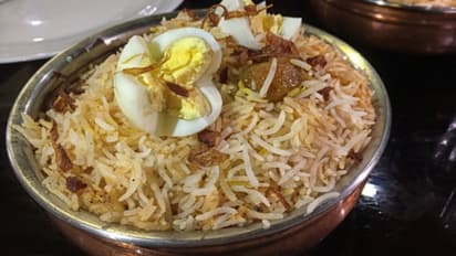 সুস্বাদু বিরিয়ানি বানিয়ে অনলাইনে বিক্রি করছেন বন্দিরা, দাম জানলে অর্ডার করবেন আপনিও