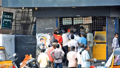 டாஸ்மாக் கடைகளை மூடினால் தமிழ்நாட்டுக்கு ஒரு லட்சம் கோடி உறுதி..!! அரசுக்கு வந்த அசத்தல் யோசனை..!!