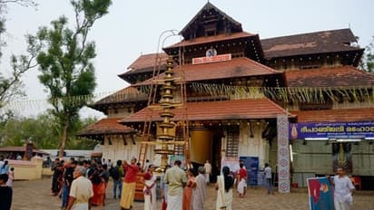 কোভিড লড়াইয়ে পথ দেখাচ্ছে কেরল, মন্দিরের ধনে হাত পড়তেই খেপে গেল হিন্দু সংগঠনগুলি