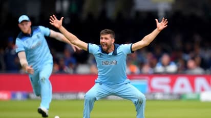 IPL 2022: ஐபிஎல்லில் இருந்து விலகிய லக்னோ சூப்பர் ஜெயிண்ட்ஸ் அணி வீரர்..! லக்னோ அணிக்கு பலத்த அடி