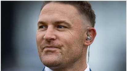 പിഴവുകള്‍ ഏറ്റുപറഞ്ഞ് മക്കല്ലം; കമന്‍ററി ബോക്‌സില്‍ പൊട്ടിച്ചിരി