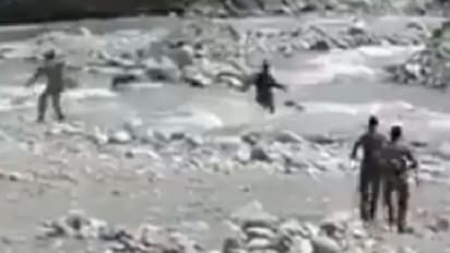 ಜೀವ ಪಣಕ್ಕಿಟ್ಟು 14 ವರ್ಷದ ಬಾಲಕಿಯನ್ನು ಕಾಪಾಡಿದ CRPF ಯೋಧ!