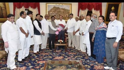 అసెంబ్లీ, సెక్రటేరియట్ భవనాల కూల్చివేతను ఆపండి: గవర్నర్ కు అఖిలపక్షం నేతల ఫిర్యాదు