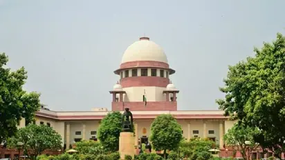 कर्नाटक के 15 बागी विधायकों पर आज सुप्रीम कोर्ट करेगा फैसला