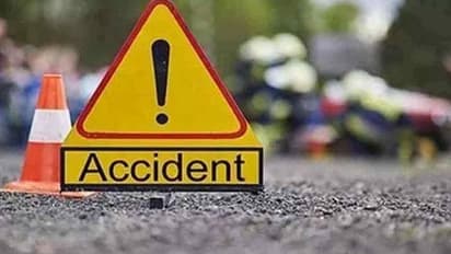 ಲಾರಿ-ಬಸ್ ಡಿಕ್ಕಿ, ಇಬ್ಬರು ಸಾವು, 10 ಜನಕ್ಕೆ ಗಾಯ