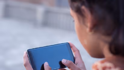 Gujarat: Thakor community bans mobile phones for unmarried women; Congress MLA supports move