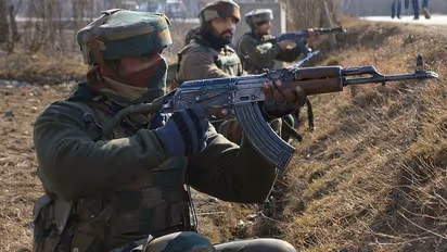 Jammu and Kashmir: 1 terrorist killed in Baramulla encounter; special police officer martyred