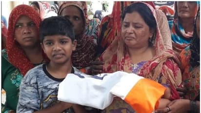 बेटे को सेना में भेजने का सपना नहीं हो पाया पूरा, रिटायरमेंट से पहले ही कहा दुनिया को अलविदा