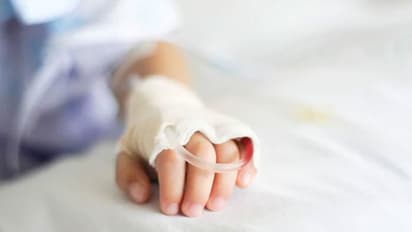 ಅಜ್ಜಿಯ ಮದ್ಯವನ್ನು ನೀರೆಂದು ಕುಡಿದು ಉಸಿರು ಚೆಲ್ಲಿದ ಮೂರರ ಕಂದಮ್ಮ!