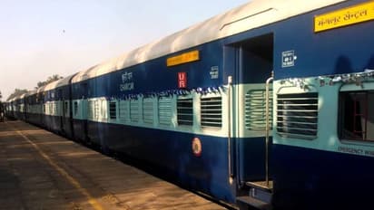 റെയിൽവേ ഇത് അവസാനിപ്പിക്കണം, വഞ്ചിനാട്, ഇന്റര്സിറ്റി സമയക്രമത്തിൽ പരാതിയുമായി ഫ്രണ്ട്സ് ഓൺ റെയിൽസ്