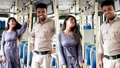 दिल्ली में पब्लिक बस में जब लड़की ने किया BOLD डांस