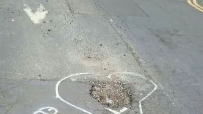 റോഡിലെ കുഴിക്ക് 'ബെസ്റ്റ്' പ്രതിഷേധം; മണിക്കൂറുകള്ക്കകം പരിഹാരമായി