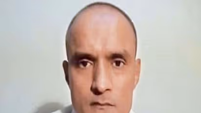 সাতকাণ্ড রামায়ণের পর রাস্তায় এল পাকিস্তান, কুলভূষণকে কনস্যুলার অ্যাকসেস